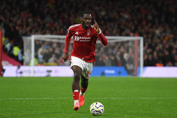 水平的前腰 水平的前腰